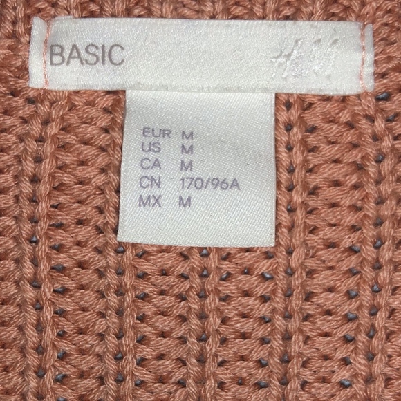 H&M Rib-Knit Sweater Size M Salmon LIKE NEW - Picture 4 of 5